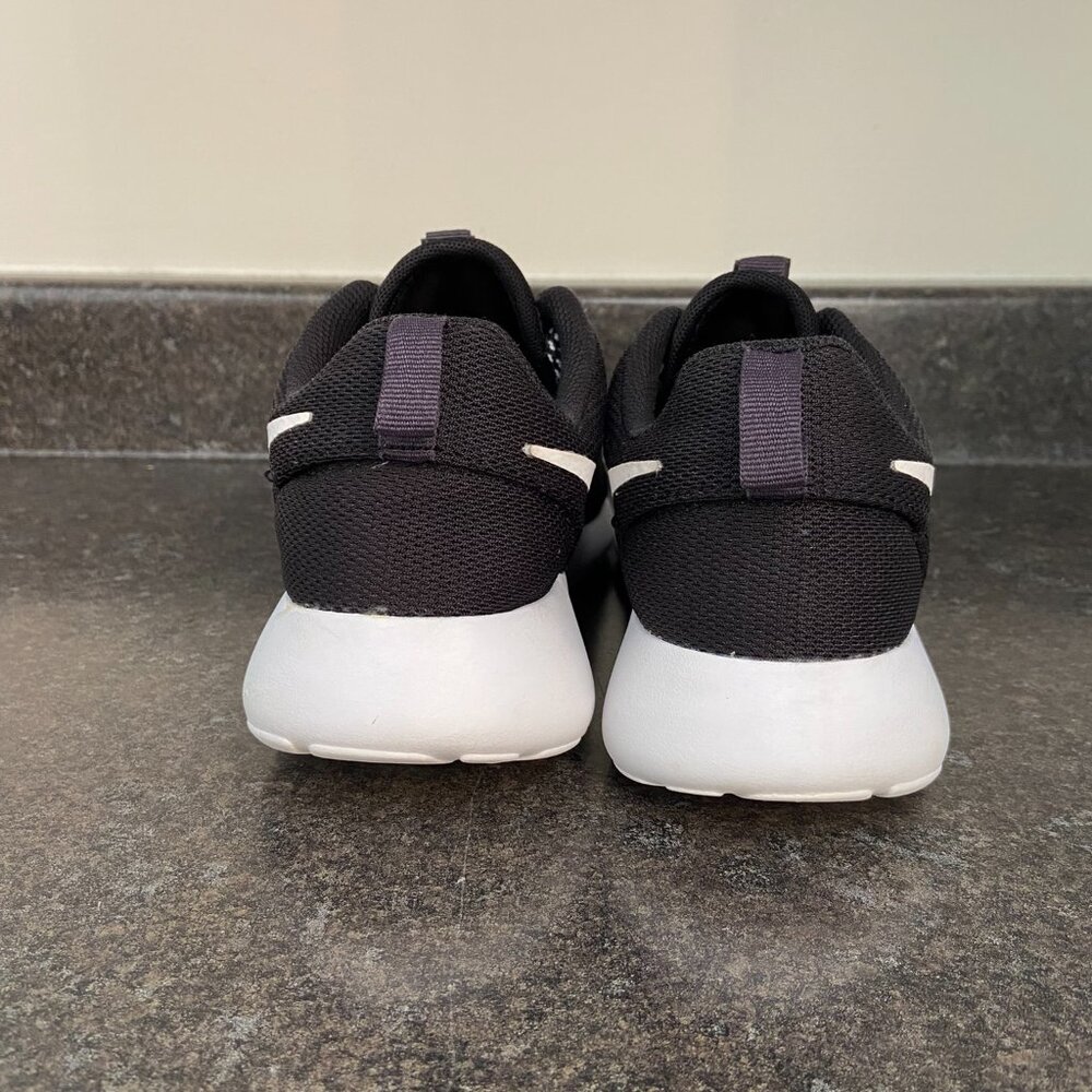 Nike Roshe One - Size 6.5 - Picture 5 of 8